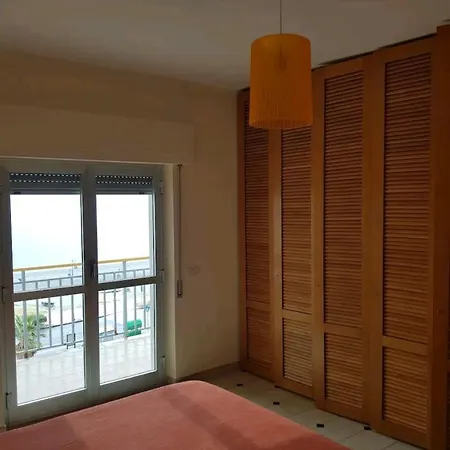 아파트 Con Vista Sul Mare 마리나디지오이사이오니카