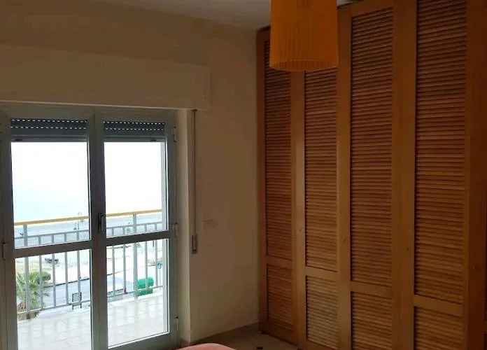 דירה Con Vista Sul Mare מרינה די ג'ויוסה איוניקה